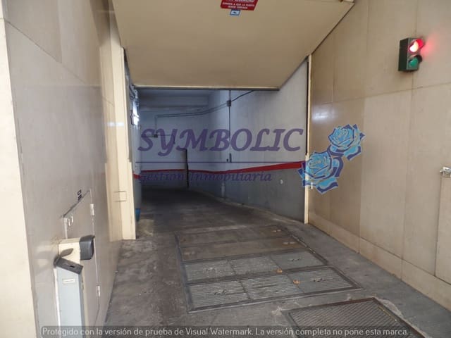 Garage til salg i Recoletos, Madrid by - € 59.000 (Ref: 9557413)