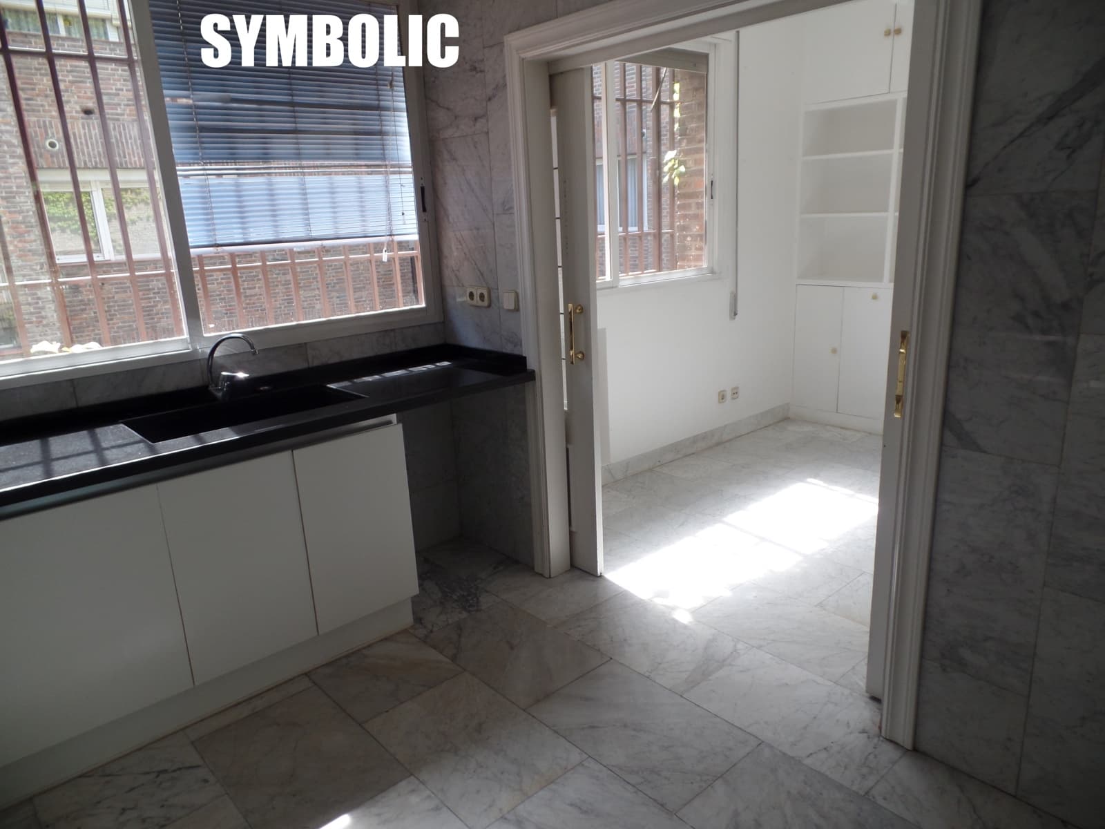 4 Zimmer Wohnung zu verkaufen in Madrid Stadt mit Pool Garage - 1.650.000 € (Ref: 9637876)