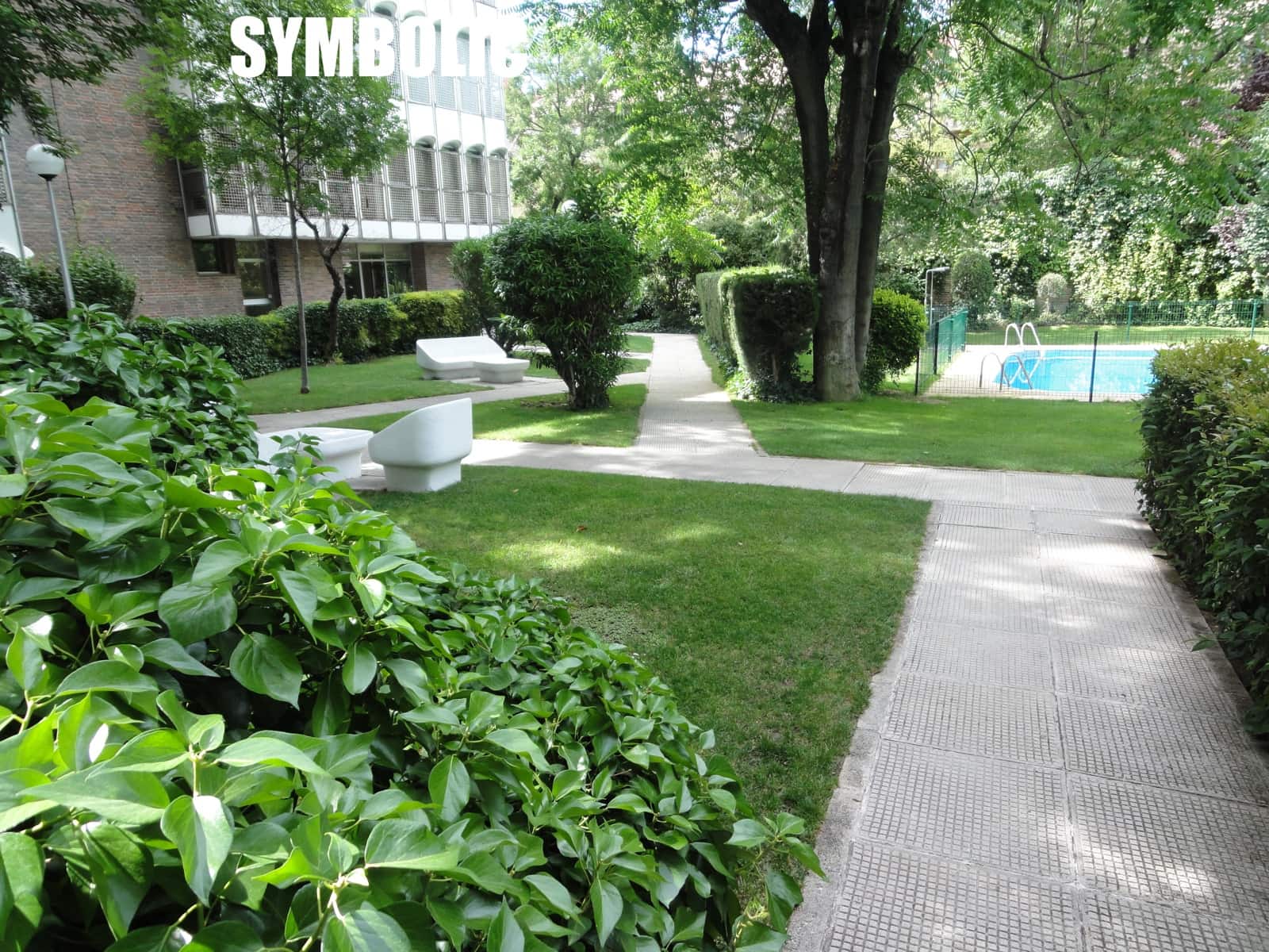 4 Zimmer Wohnung zu verkaufen in Madrid Stadt mit Pool Garage - 1.650.000 € (Ref: 9637876)