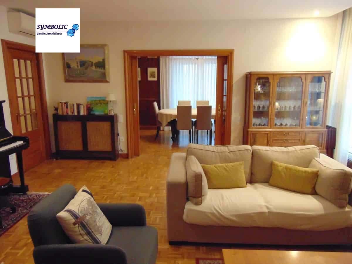 4 bedroom Flat for sale in Madrid city with pool garage - € 1,615,000 (Ref: 9709109)
