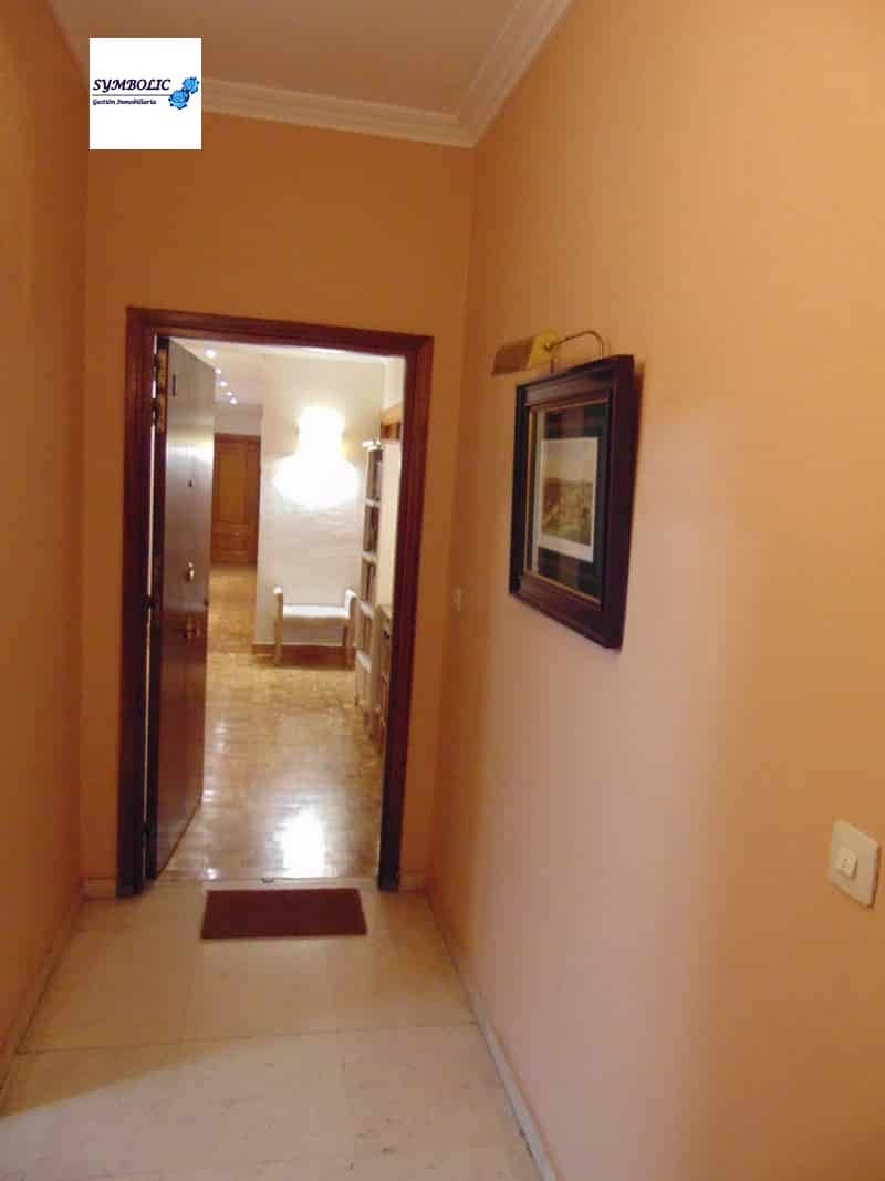 4 bedroom Flat for sale in Madrid city with pool garage - € 1,615,000 (Ref: 9709109)