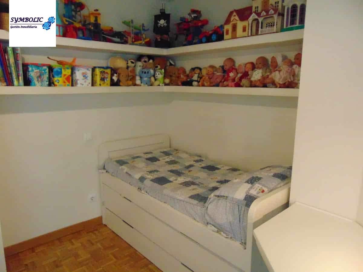 4 bedroom Flat for sale in Madrid city with pool garage - € 1,615,000 (Ref: 9709109)