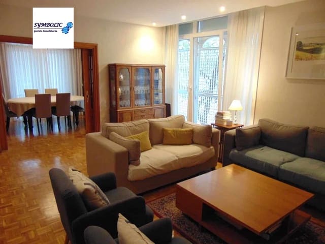 4 soveværelse Lejlighed til salg i Nueva España, Madrid by med swimmingpool garage - € 1.615.000 (Ref: 9709109)