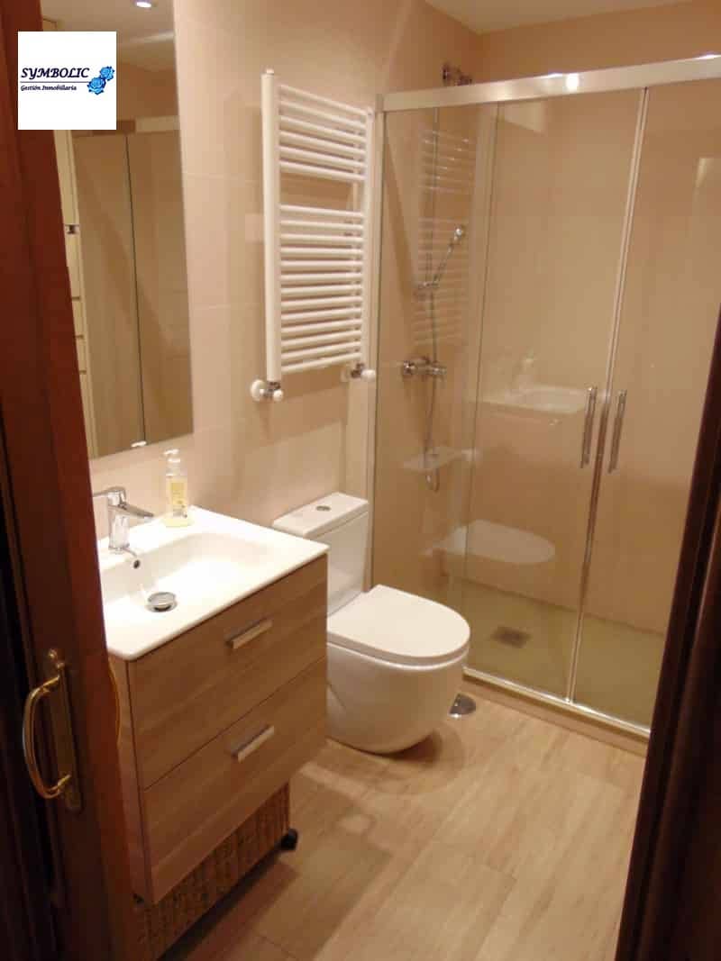 4 bedroom Flat for sale in Madrid city with pool garage - € 1,615,000 (Ref: 9709109)