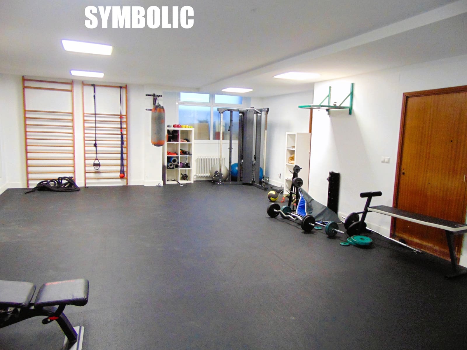 4 bedroom Flat for sale in Madrid city with pool garage - € 1,615,000 (Ref: 9709109)