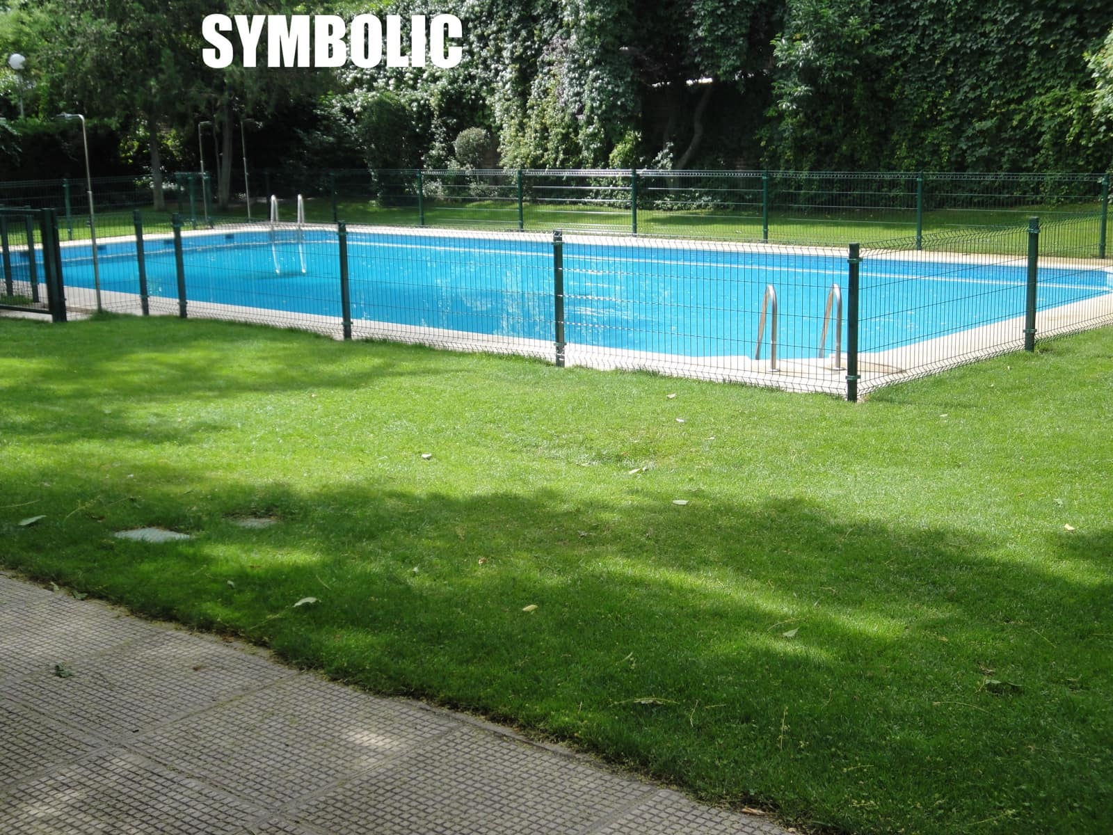 4 bedroom Flat for sale in Madrid city with pool garage - € 1,615,000 (Ref: 9709109)