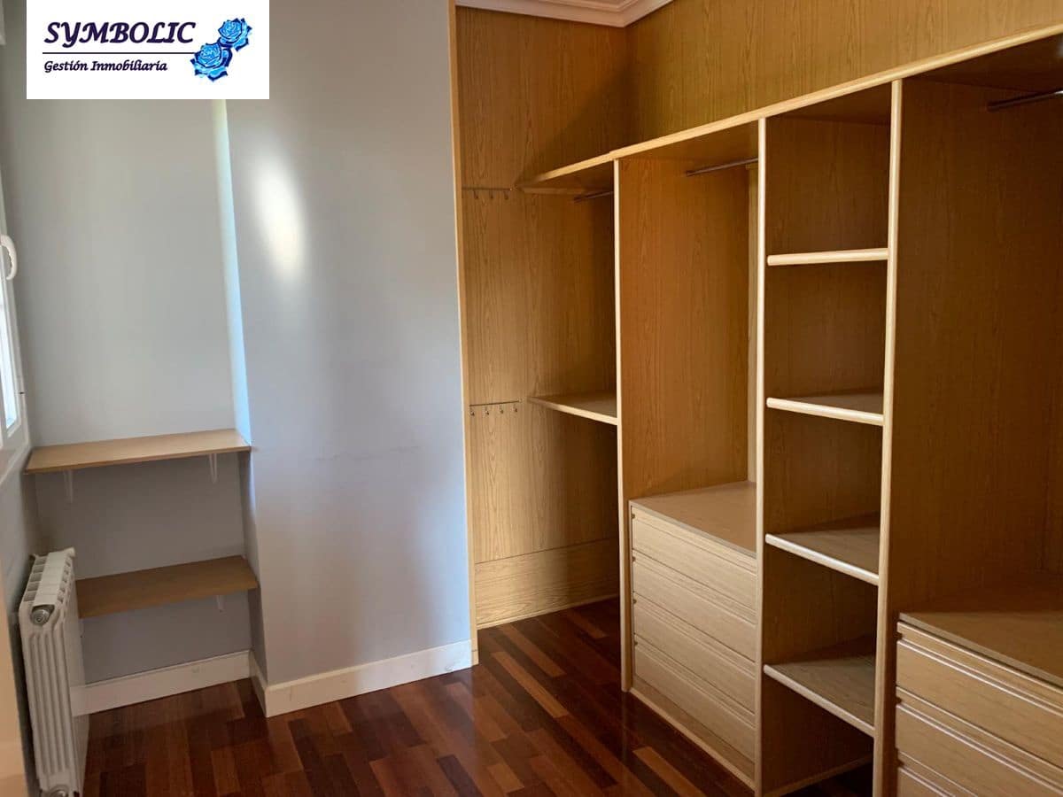 3 sovrum Lägenhet att hyra i Majadahonda med pool garage - 2 700 € (Ref: 9719192)