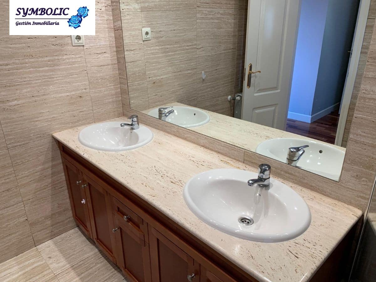 3 sovrum Lägenhet att hyra i Majadahonda med pool garage - 2 700 € (Ref: 9719192)