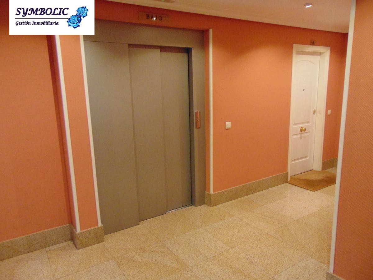 3 sovrum Lägenhet att hyra i Majadahonda med pool garage - 2 700 € (Ref: 9719192)