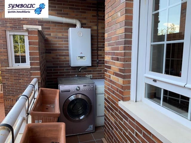 3 Zimmer Wohnung zu vermieten in Majadahonda mit Pool Garage - 2.700 € (Ref: 9719192)