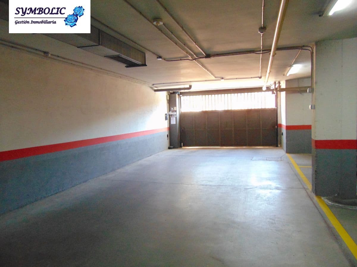 3 sovrum Lägenhet att hyra i Majadahonda med pool garage - 2 700 € (Ref: 9719192)