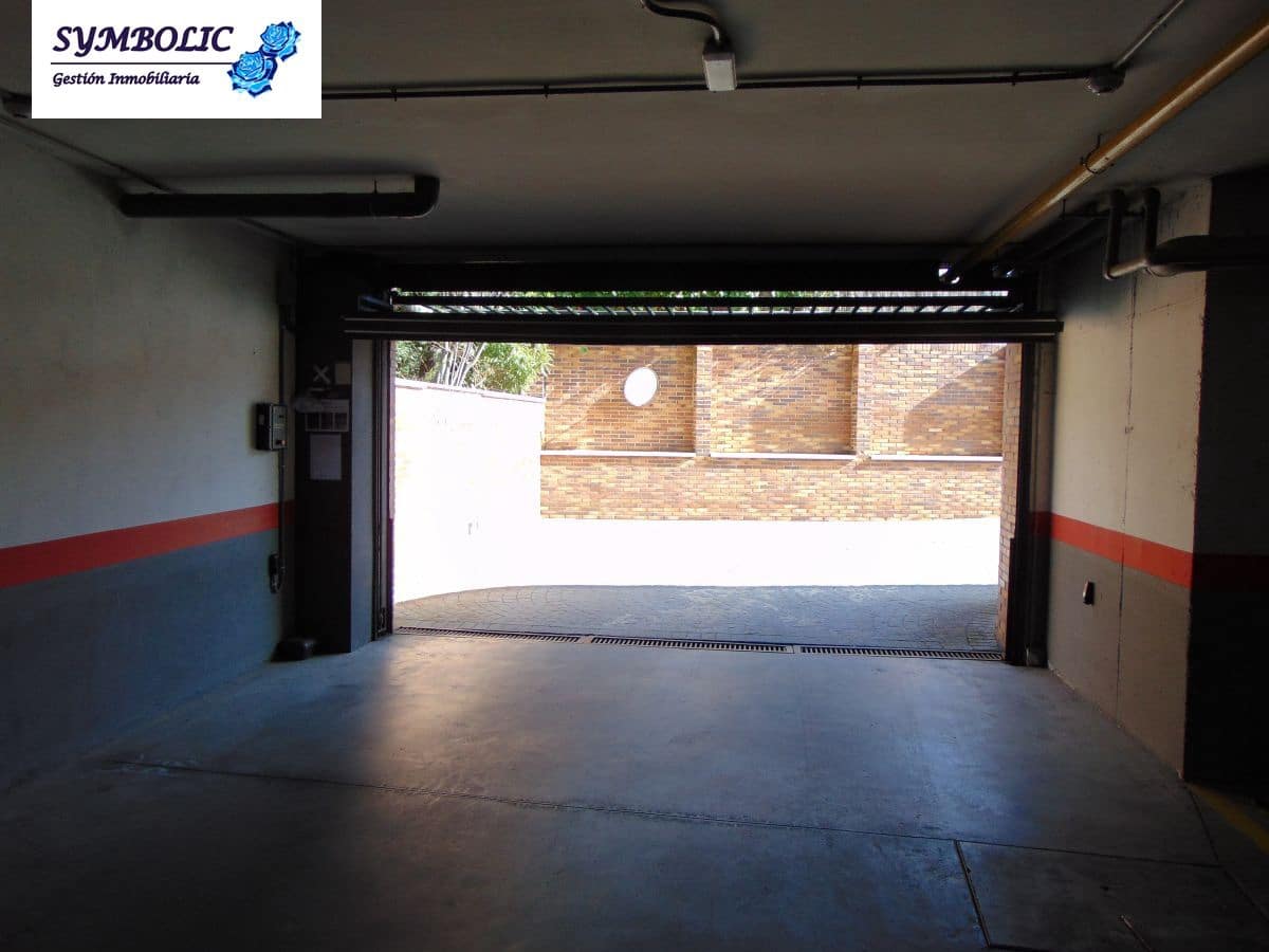 3 sovrum Lägenhet att hyra i Majadahonda med pool garage - 2 700 € (Ref: 9719192)