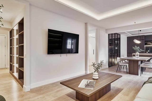 3 soveværelse Lejlighed til salg i Almagro, Madrid by - € 2.099.000 (Ref: 9726236)