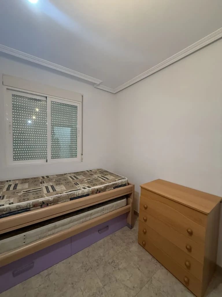 2 makuuhuone Kattohuoneisto myytävänä paikassa Quesada - 58 000 € (Ref: 9487960)