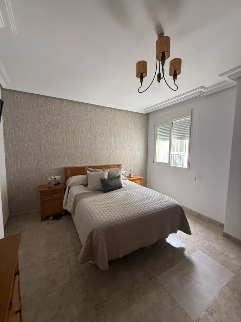 2 makuuhuone Kattohuoneisto myytävänä paikassa Quesada - 58 000 € (Ref: 9487960)