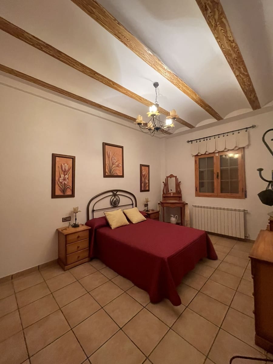 5 chambre Villa/Maison à vendre à Quesada avec piscine garage - 280 000 € (Ref: 9487975)