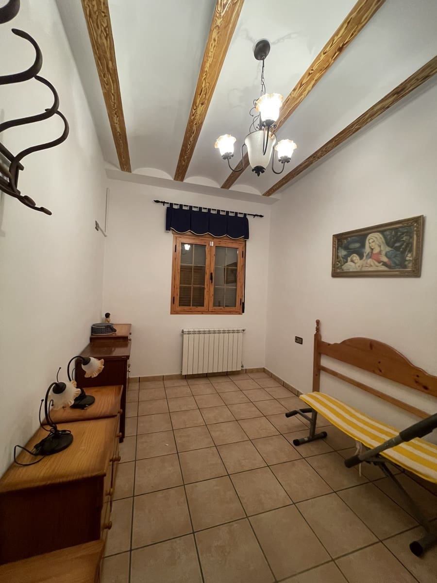 5 chambre Villa/Maison à vendre à Quesada avec piscine garage - 280 000 € (Ref: 9487975)