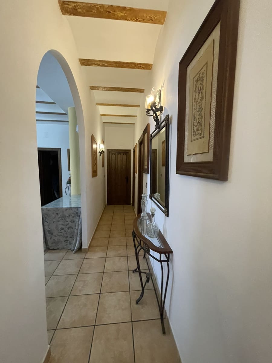 5 chambre Villa/Maison à vendre à Quesada avec piscine garage - 280 000 € (Ref: 9487975)