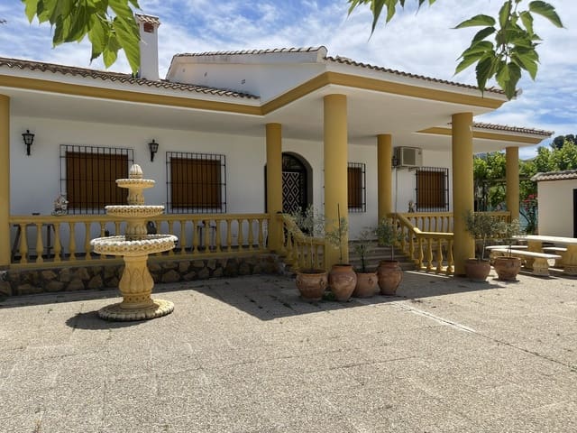 5 chambre Villa/Maison à vendre à Quesada avec piscine garage - 280 000 € (Ref: 9487975)