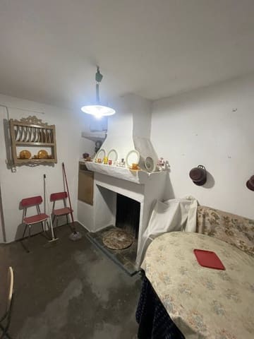 3 makuuhuone Omakotitalo myytävänä paikassa Quesada - 26 000 € (Ref: 9488440)