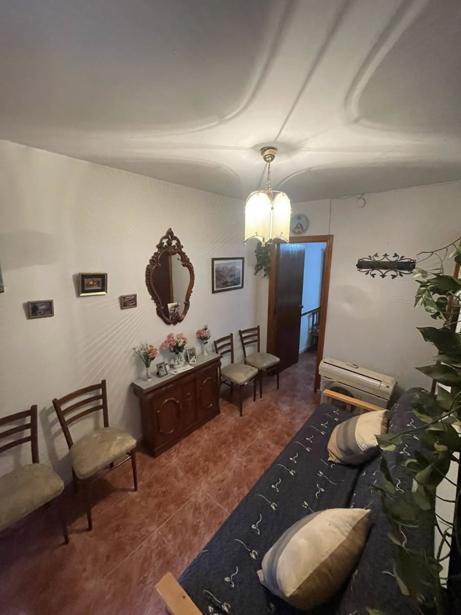 3 makuuhuone Omakotitalo myytävänä paikassa Quesada - 26 000 € (Ref: 9488440)