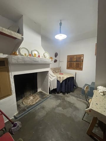 3 makuuhuone Omakotitalo myytävänä paikassa Quesada - 26 000 € (Ref: 9488440)