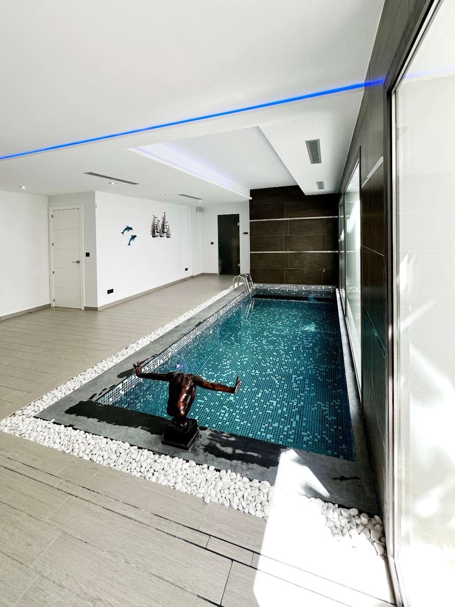 5 soveværelse Villa til salg i Javea / Xabia med swimmingpool garage - € 2.350.000 (Ref: 9528101)