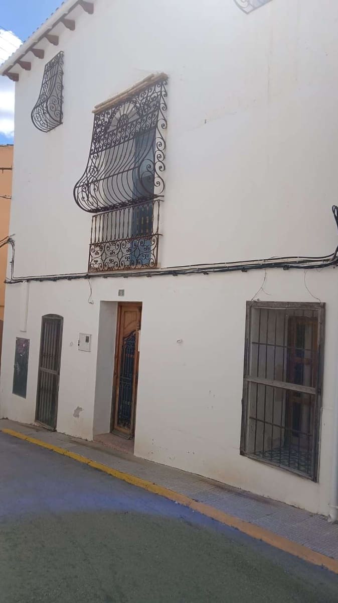 5 bedroom Townhouse for sale in Parcent - € 116,000 (Ref: 9528105)