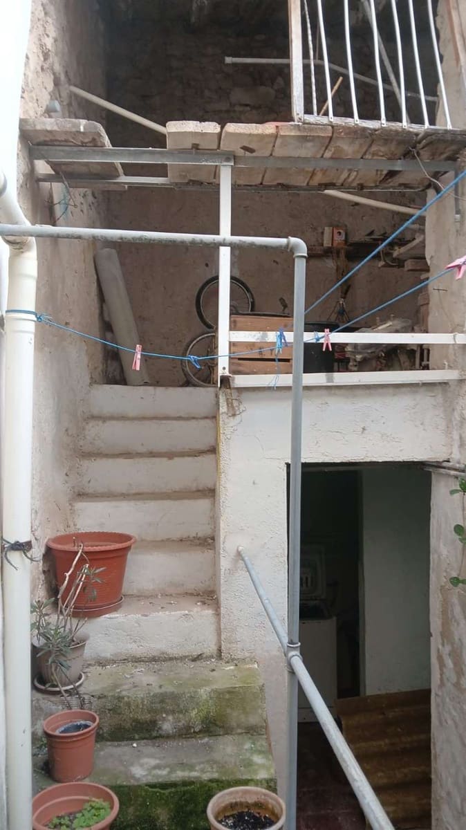 5 bedroom Townhouse for sale in Parcent - € 116,000 (Ref: 9528105)