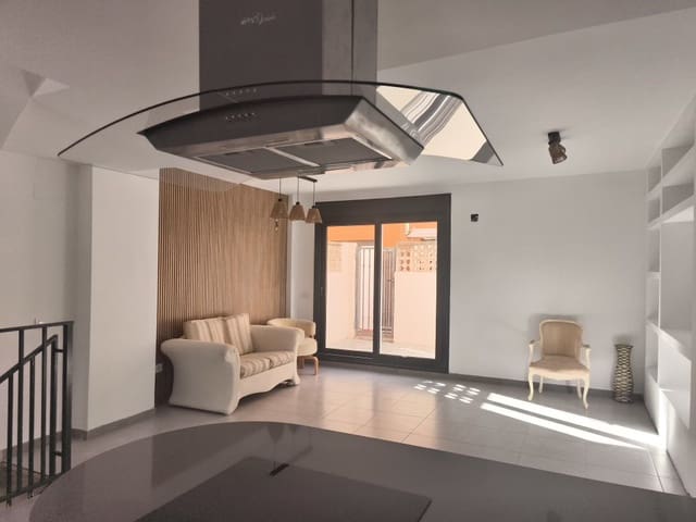 3 makuuhuone Rivitalo myytävänä paikassa Els Poblets mukana 
autotalli - 280 000 € (Ref: 9528110)