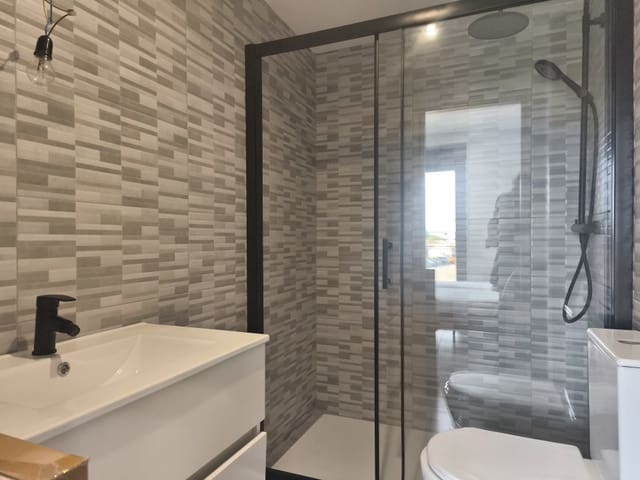 3 makuuhuone Rivitalo myytävänä paikassa Els Poblets mukana 
autotalli - 280 000 € (Ref: 9528110)