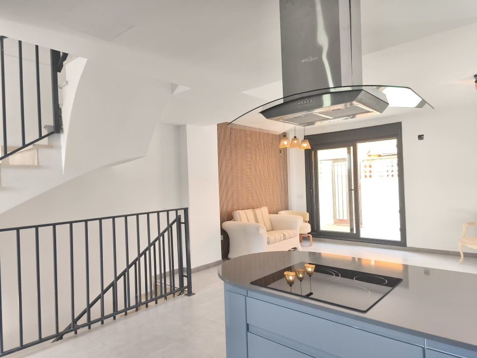 3 soverom Rekkehus til salgs i Els Poblets med garasje - € 280 000 (Ref: 9528110)