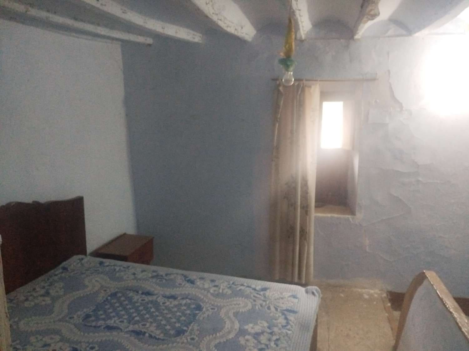 Haus zu verkaufen in Castell de Castells - 72.000 € (Ref: 9651356)