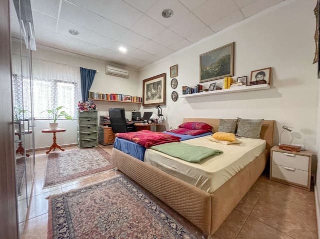 5 slaapkamer Rijtjeshuis te koop in Dénia - € 850.000 (Ref: 9670221)