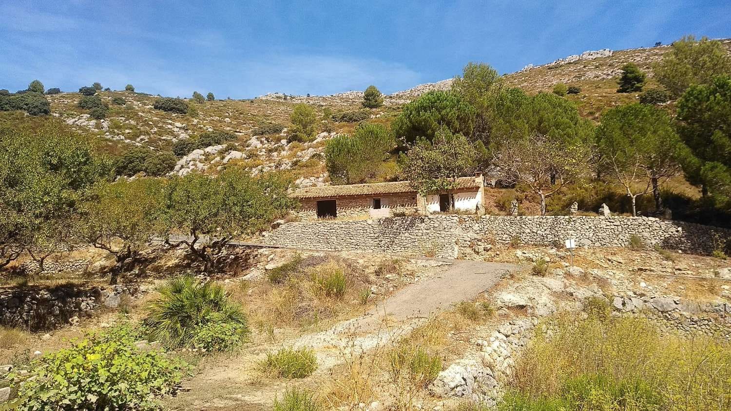 Finca/Landehus til salg i Tarbena - € 58.000 (Ref: 9804206)