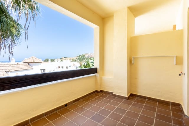 2 chambre Appartement à vendre à La Duquesa / Puerto de la Duquesa, Manilva avec piscine garage - 295 000 € (Ref: 9496684)
