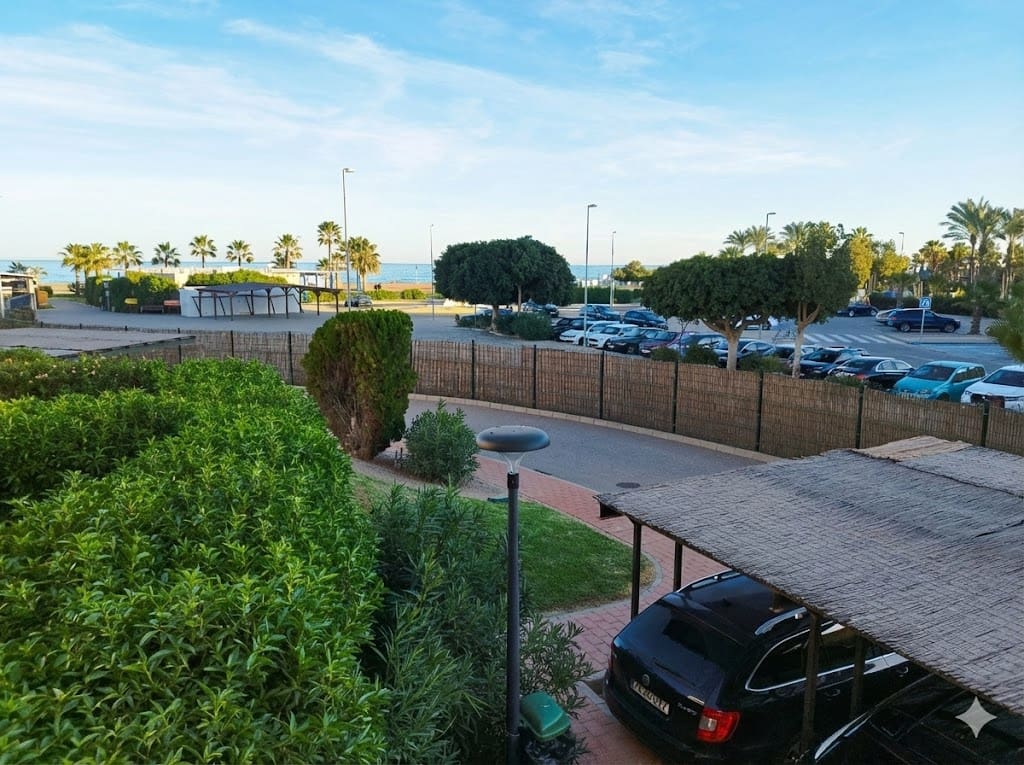 2 makuuhuone Ranta-asunto myytävänä paikassa Vera mukana uima-altaan 
autotalli - 265 125 € (Ref: 9506924)