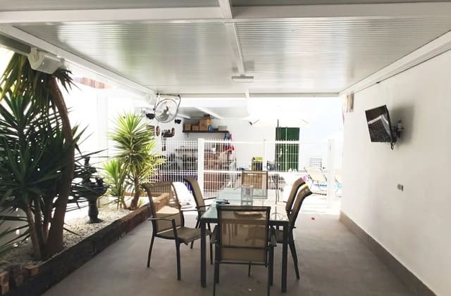 3 makuuhuone Omakotitalo myytävänä paikassa Los Gallardos mukana uima-altaan 
autotalli - 309 000 € (Ref: 9518050)