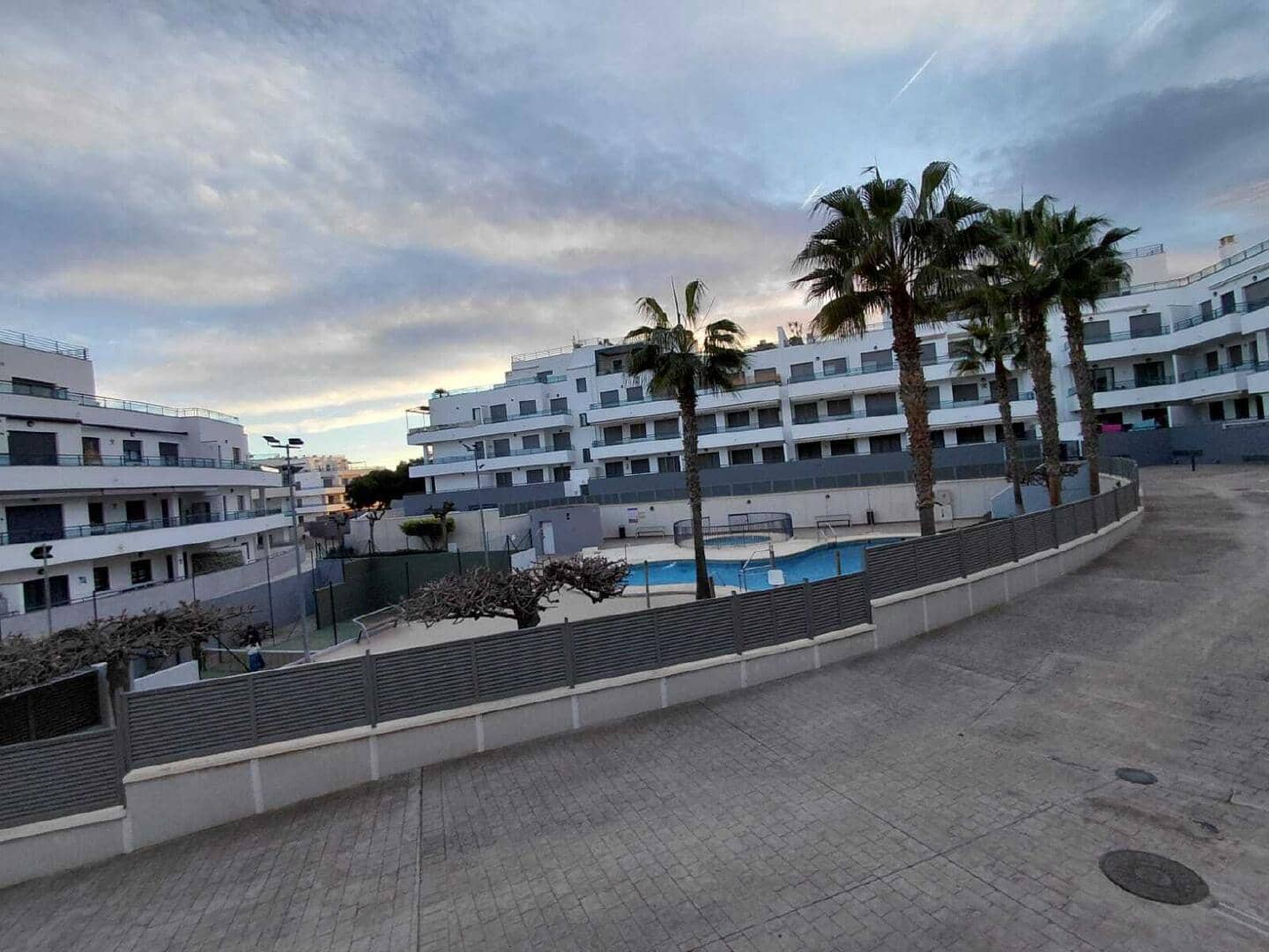 1 sypialnia Apartament na sprzedaż w Garrucha z basenem - 199 200 € (Ref: 9598186)