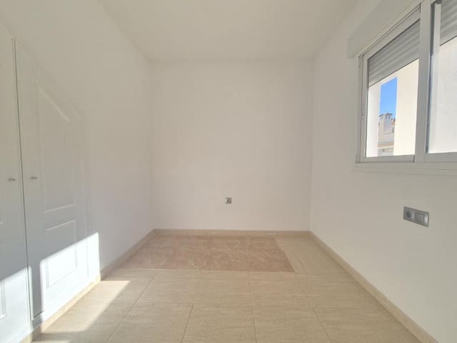 Apartamento de 2 habitaciones en Vera Ciudad, Vera en venta - 120.000 € (Ref: 9622218)