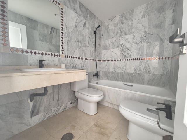 Apartamento de 2 habitaciones en Vera Ciudad, Vera en venta - 120.000 € (Ref: 9622218)