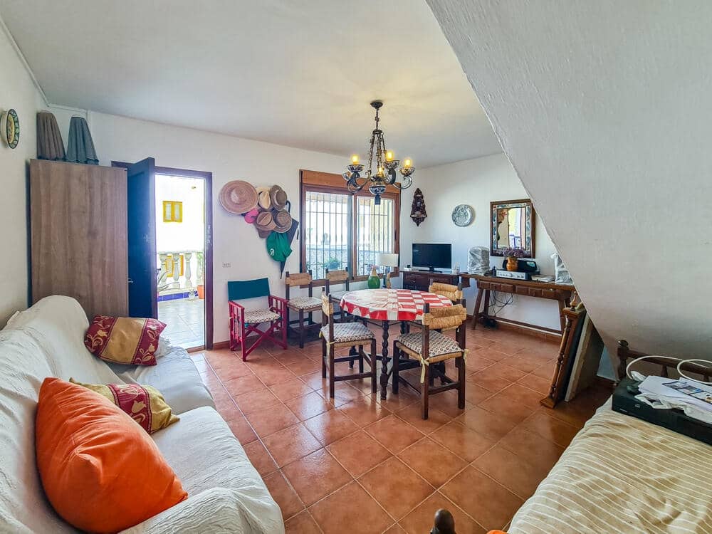 Casa de 5 habitaciones en Vera en venta - 275.000 € (Ref: 9638880)