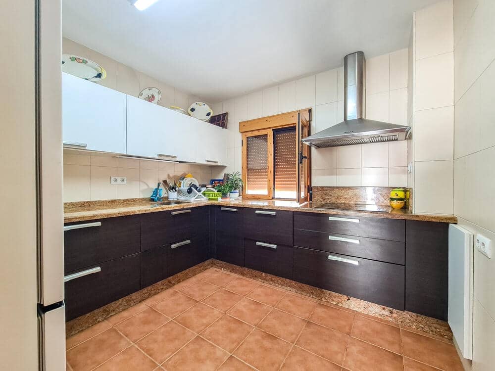 Casa de 5 habitaciones en Vera en venta - 275.000 € (Ref: 9638880)