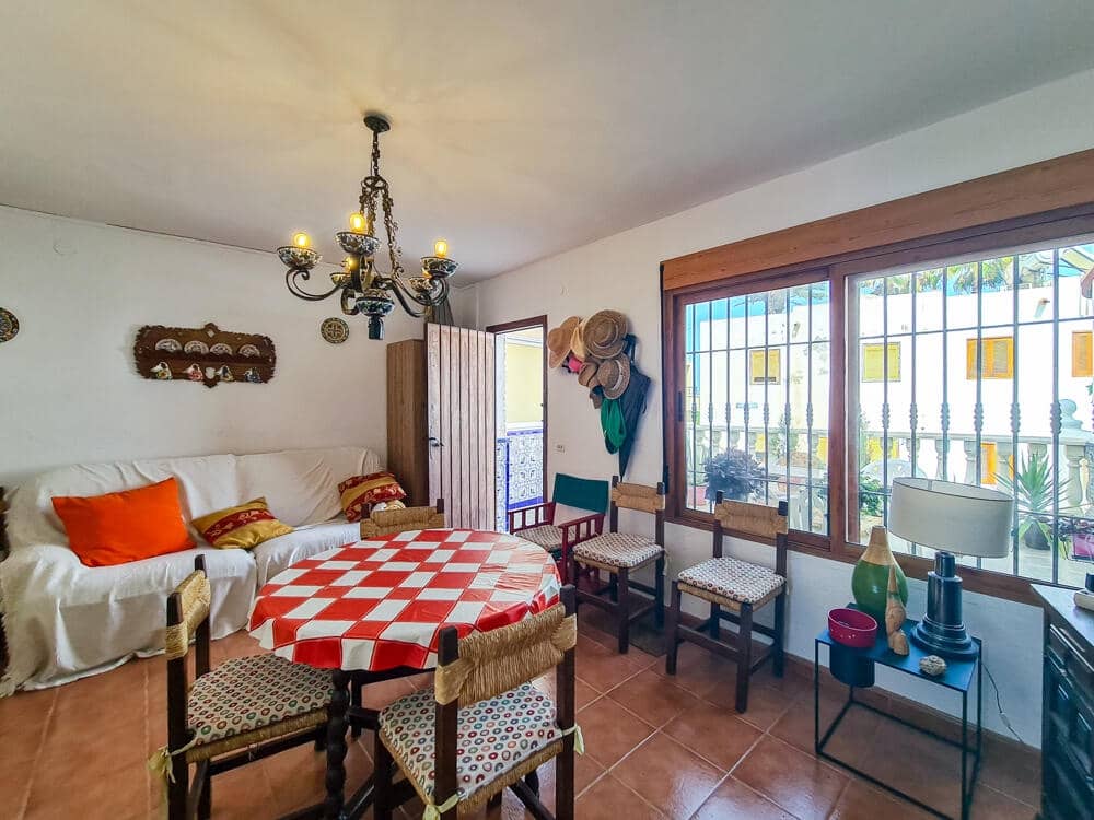 Casa de 5 habitaciones en Vera en venta - 275.000 € (Ref: 9638880)