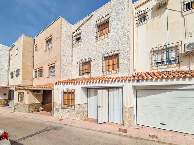 Casa de 5 habitaciones en Las Marinas - Pueblo Laguna, Vera en venta - 275.000 € (Ref: 9638880)