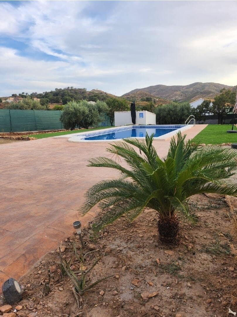 Casa de 6 habitaciones en Lubrín en venta con piscina - 155.000 € (Ref: 9650937)