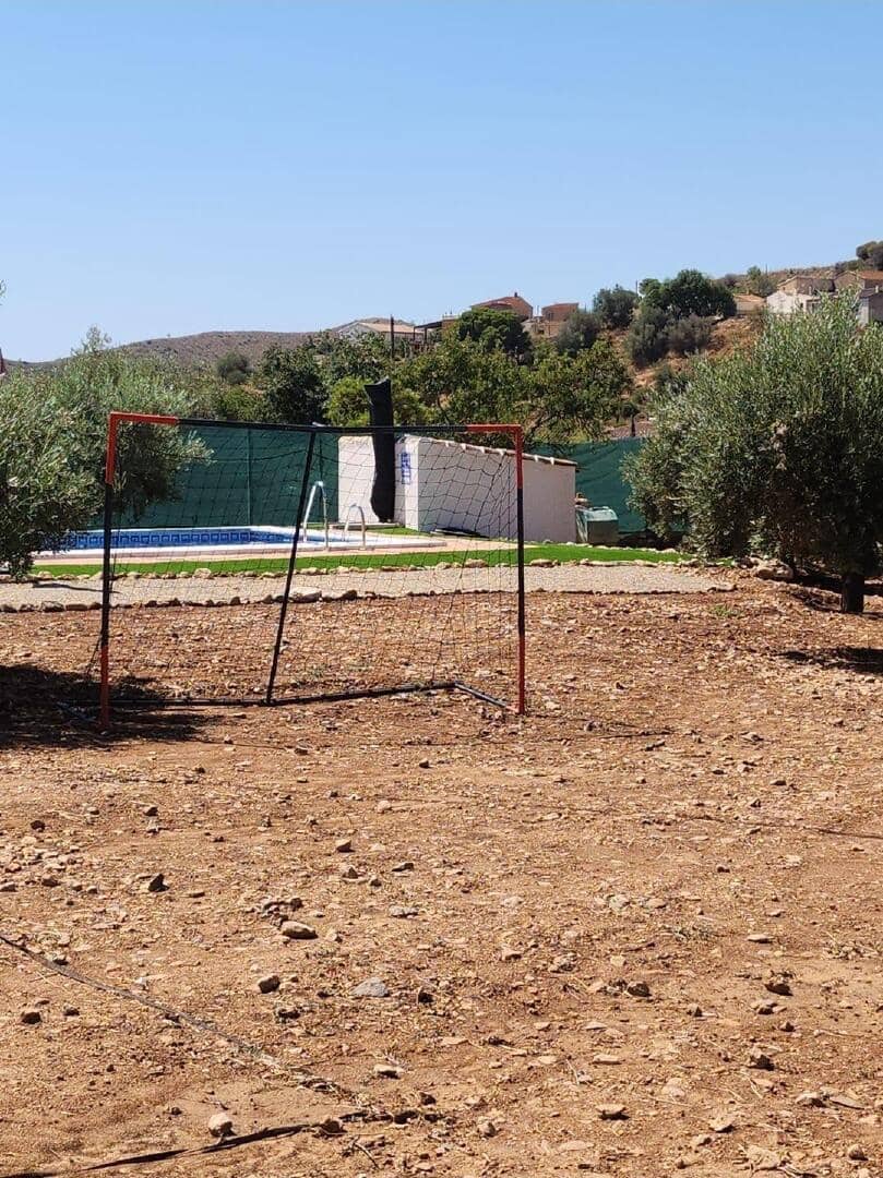 Casa de 6 habitaciones en Lubrín en venta con piscina - 155.000 € (Ref: 9650937)