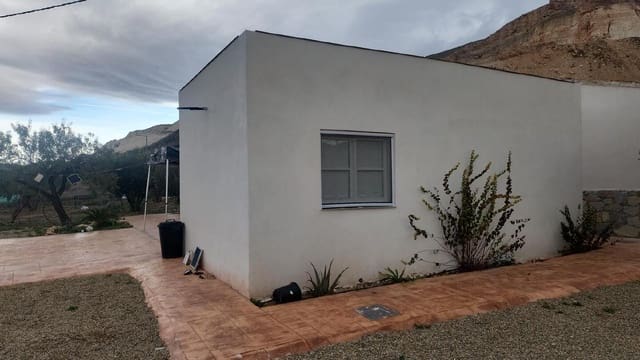 Casa de 6 habitaciones en Lubrín en venta con piscina - 155.000 € (Ref: 9650937)