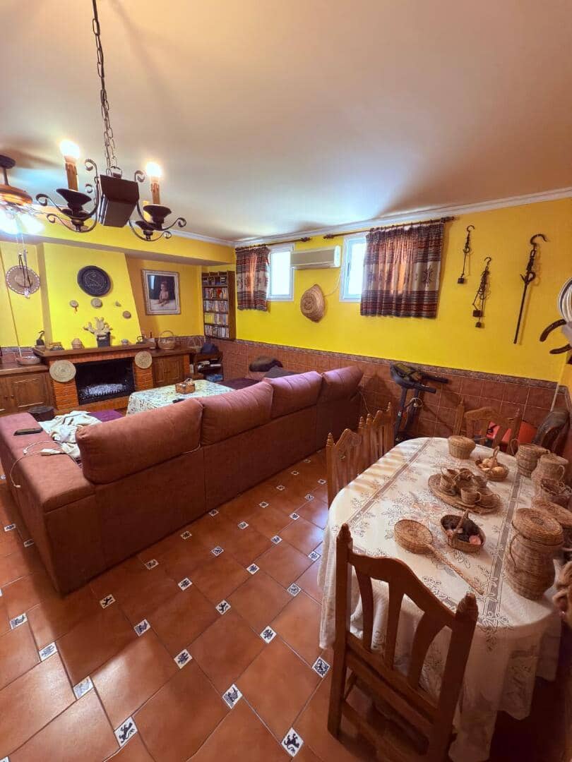 4 makuuhuone Huoneisto myytävänä paikassa Almeria kaupunki - 425 000 € (Ref: 9652346)