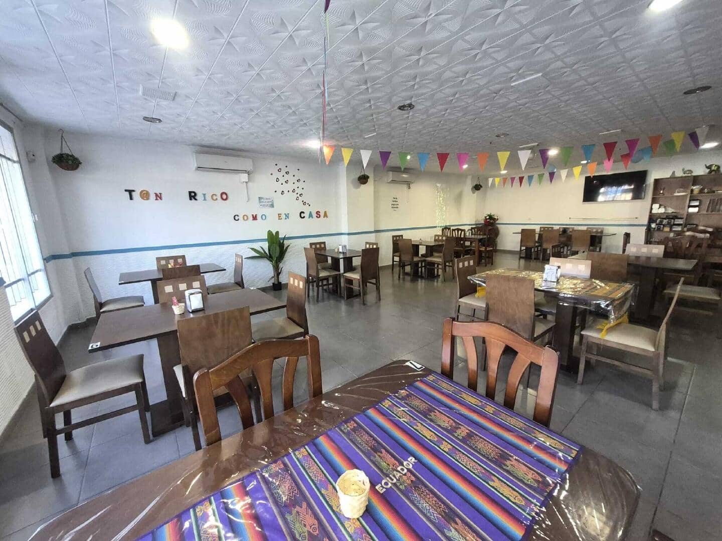 2 bedroom Commercial for sale in Cuevas del Almanzora - € 450,000 (Ref: 9696628)